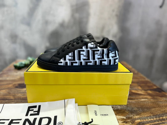 FENDI SNEAKER