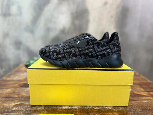 FENDI SNEAKER