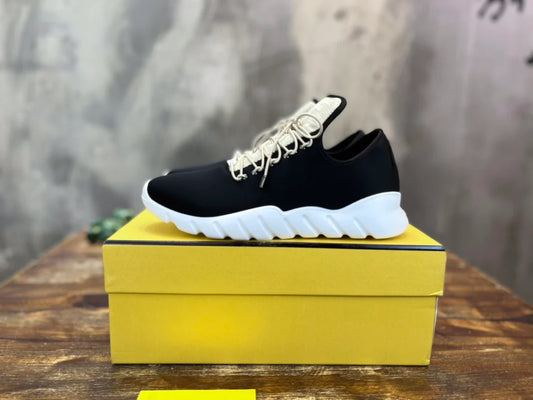 FENDI SNEAKER