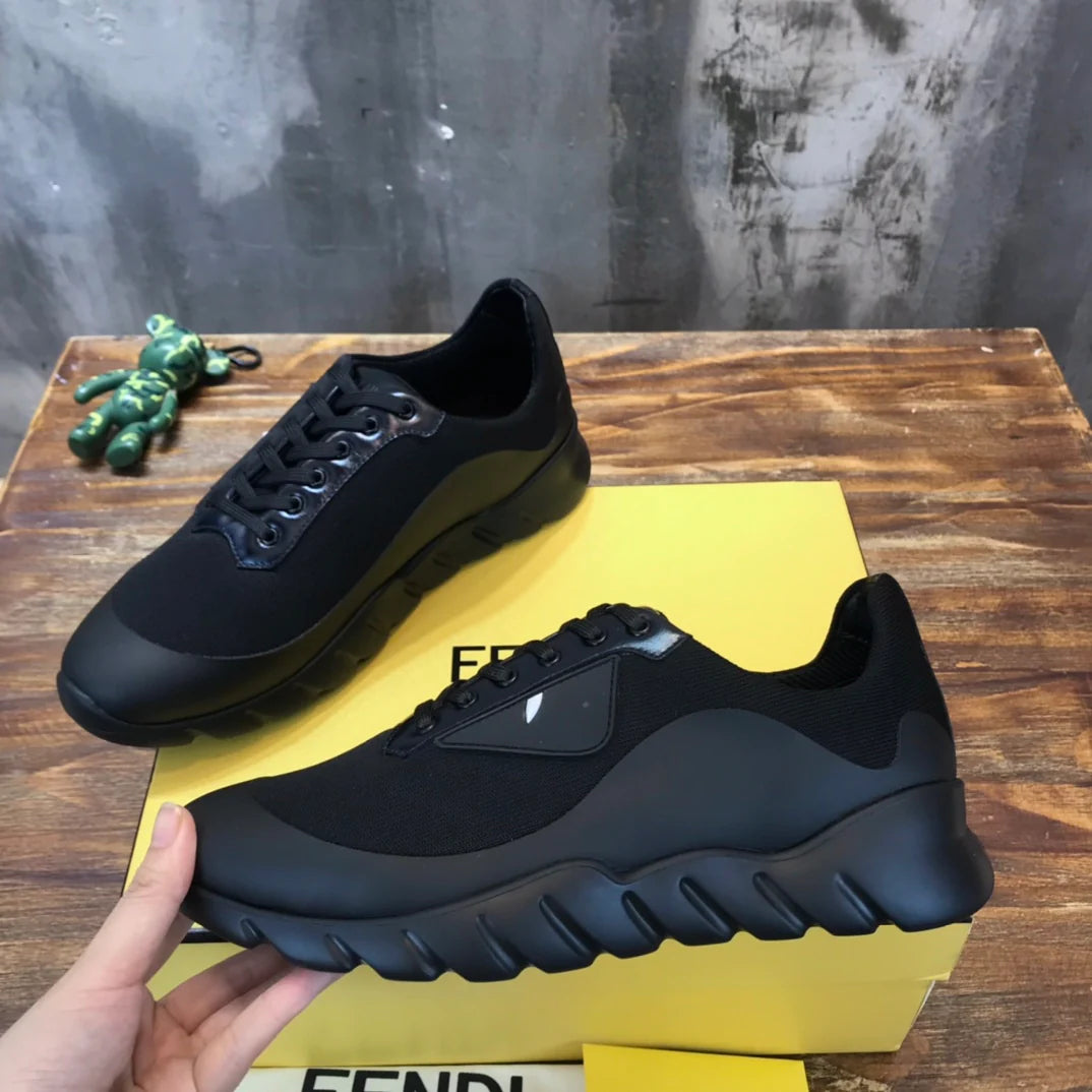 FENDI SNEAKER