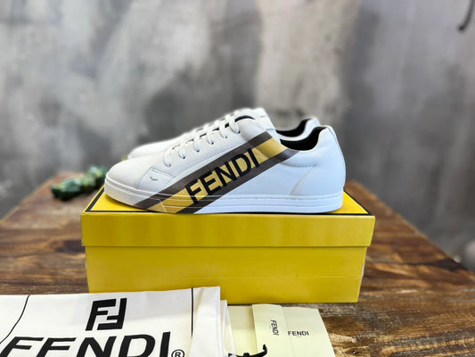 FENDI SNEAKER