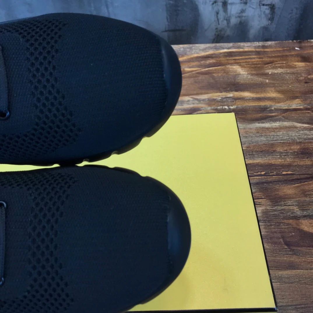FENDI SNEAKER