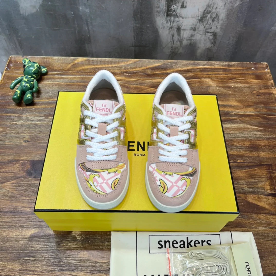 FENDI SNEAKER