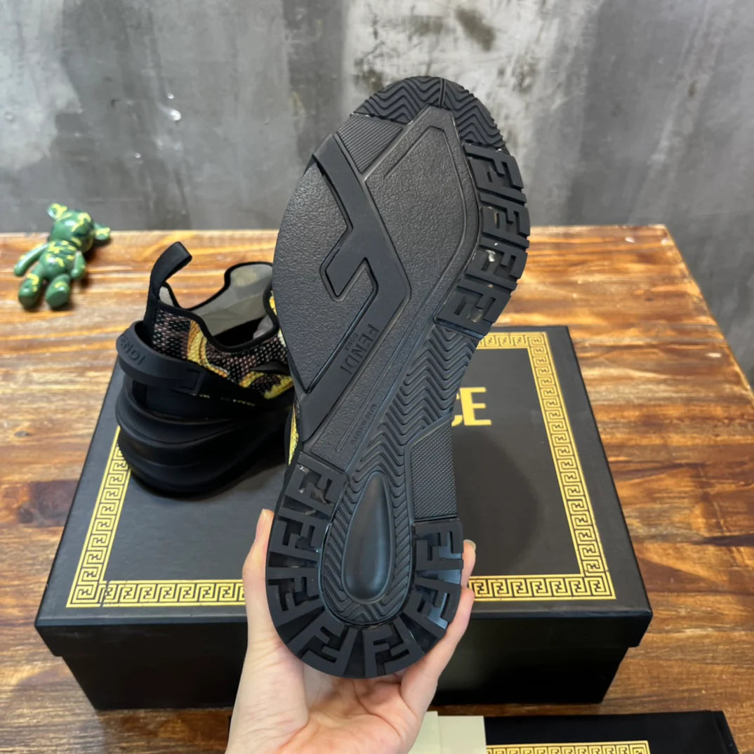 FENDI SNEAKER