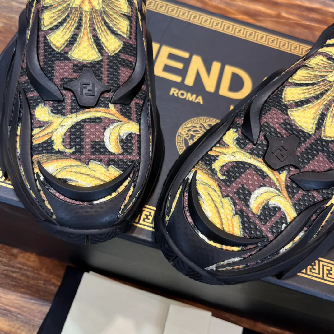 FENDI SNEAKER
