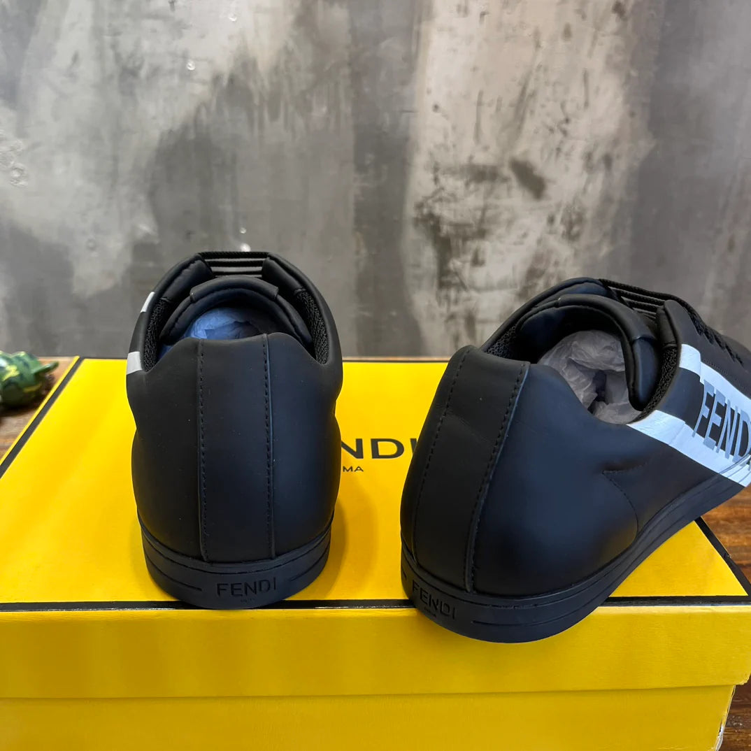 FENDI SNEAKER