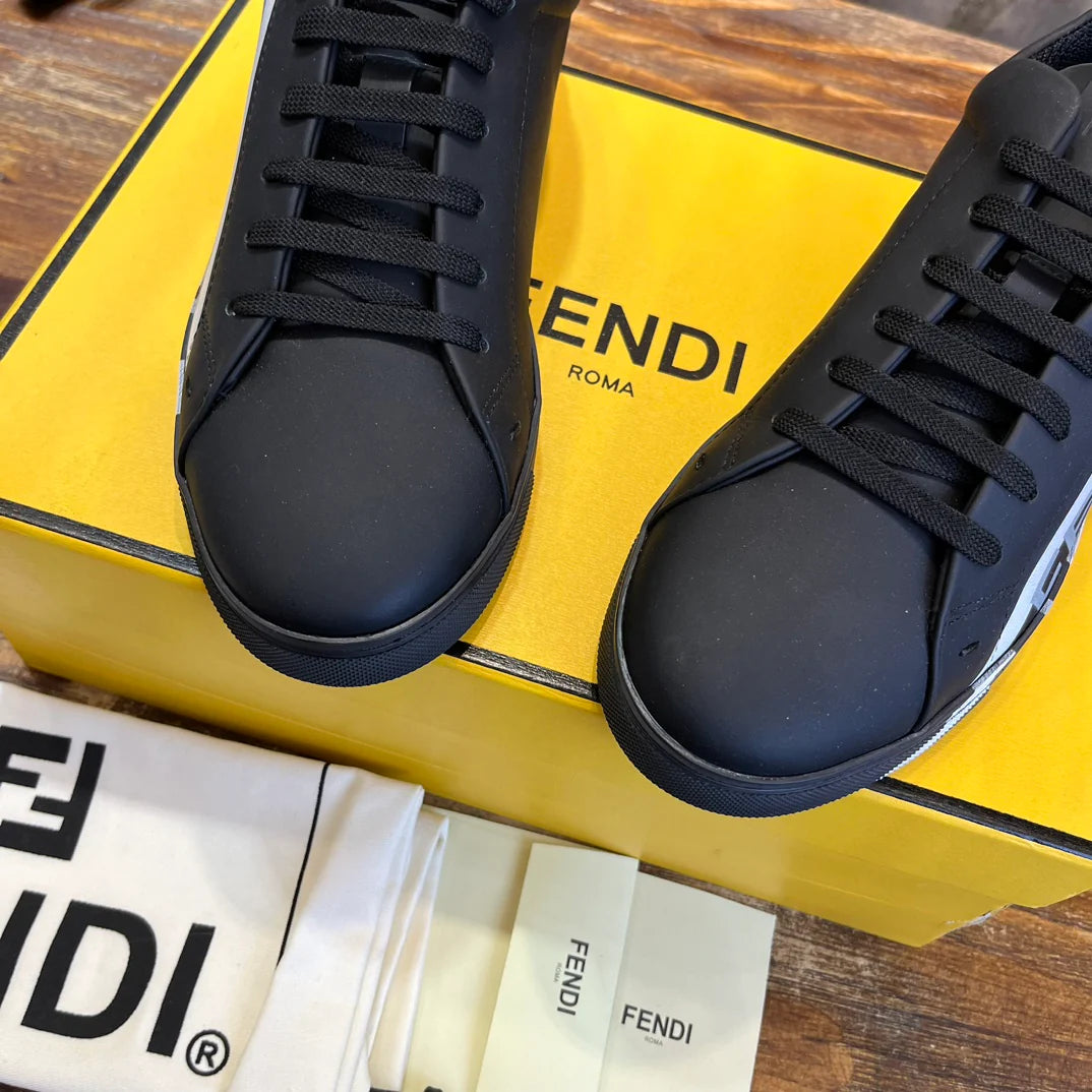 FENDI SNEAKER
