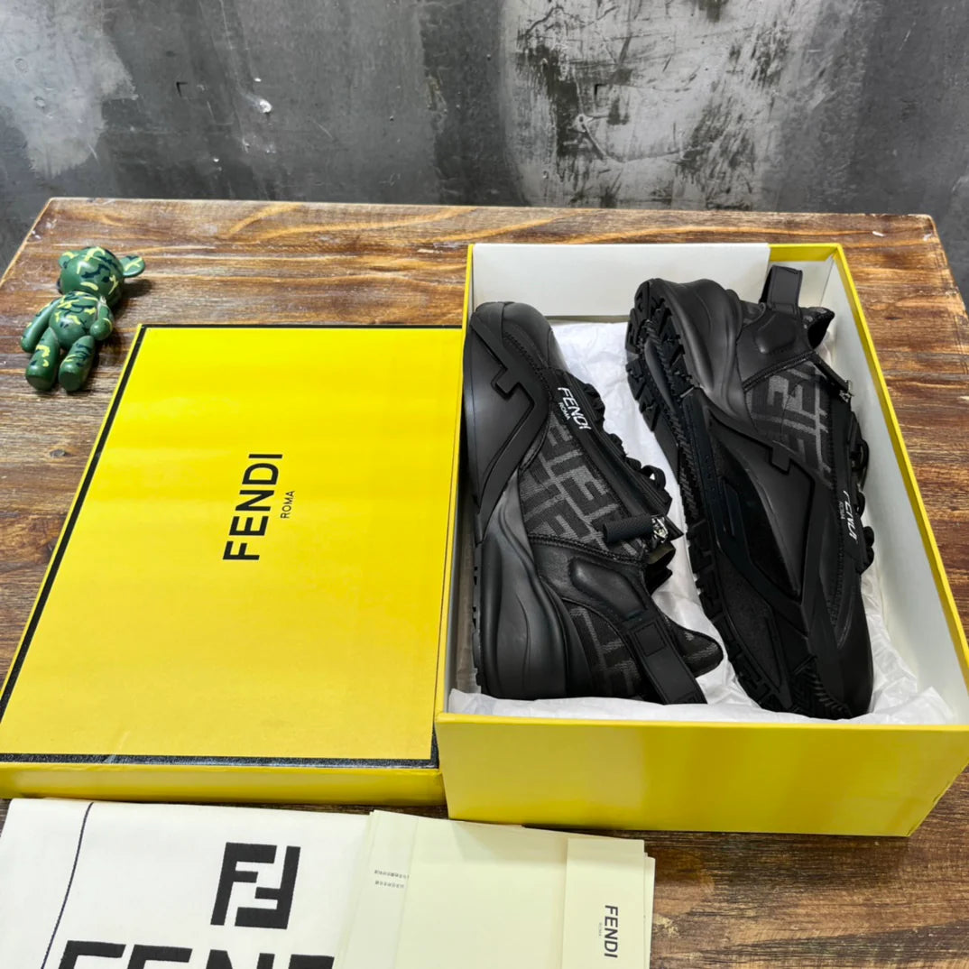 FENDI SNEAKER