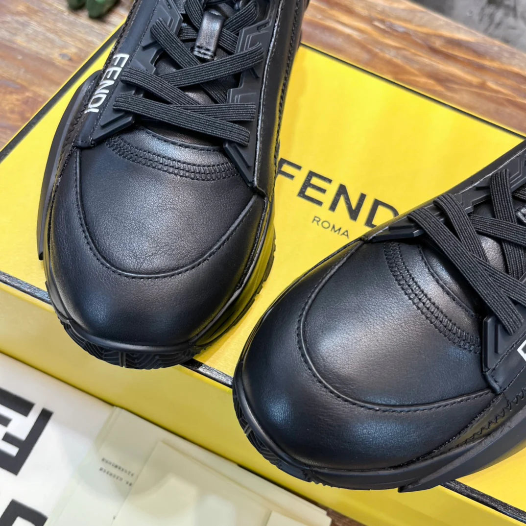 FENDI SNEAKER