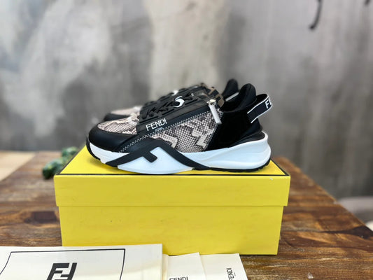 FENDI SNEAKER