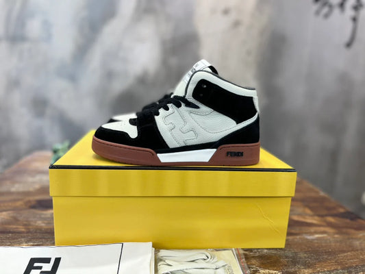 FENDI SNEAKER