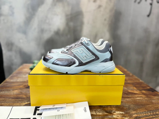 FENDI SNEAKER