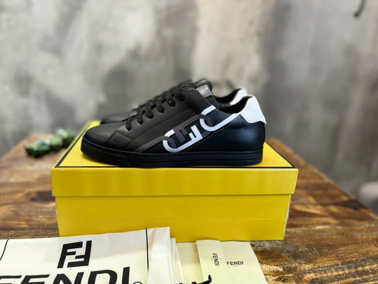 FENDI SNEAKER