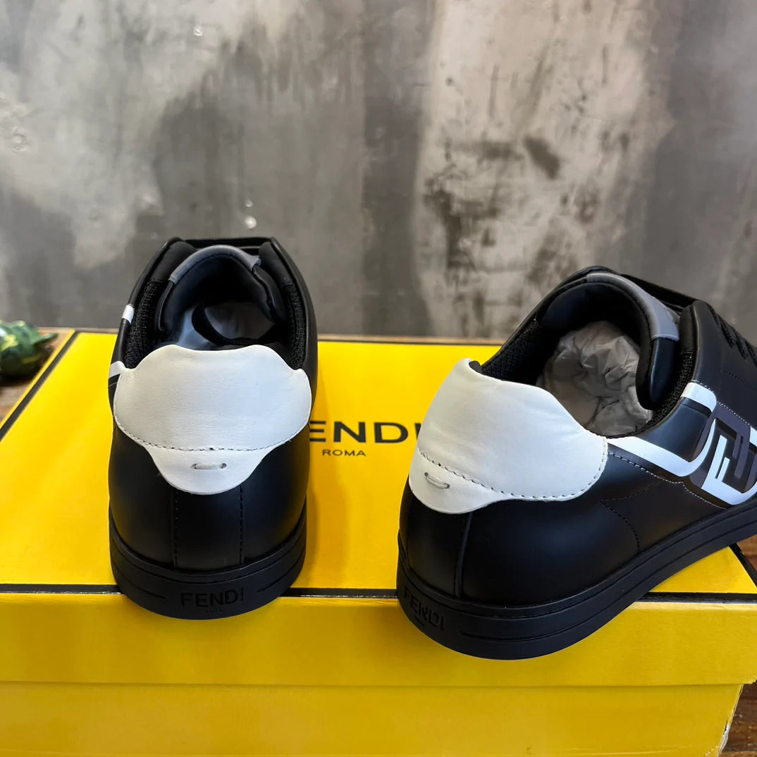 FENDI SNEAKER