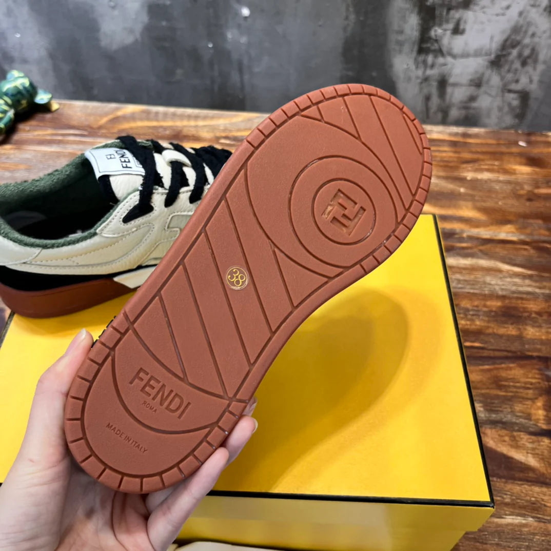 FENDI SNEAKER