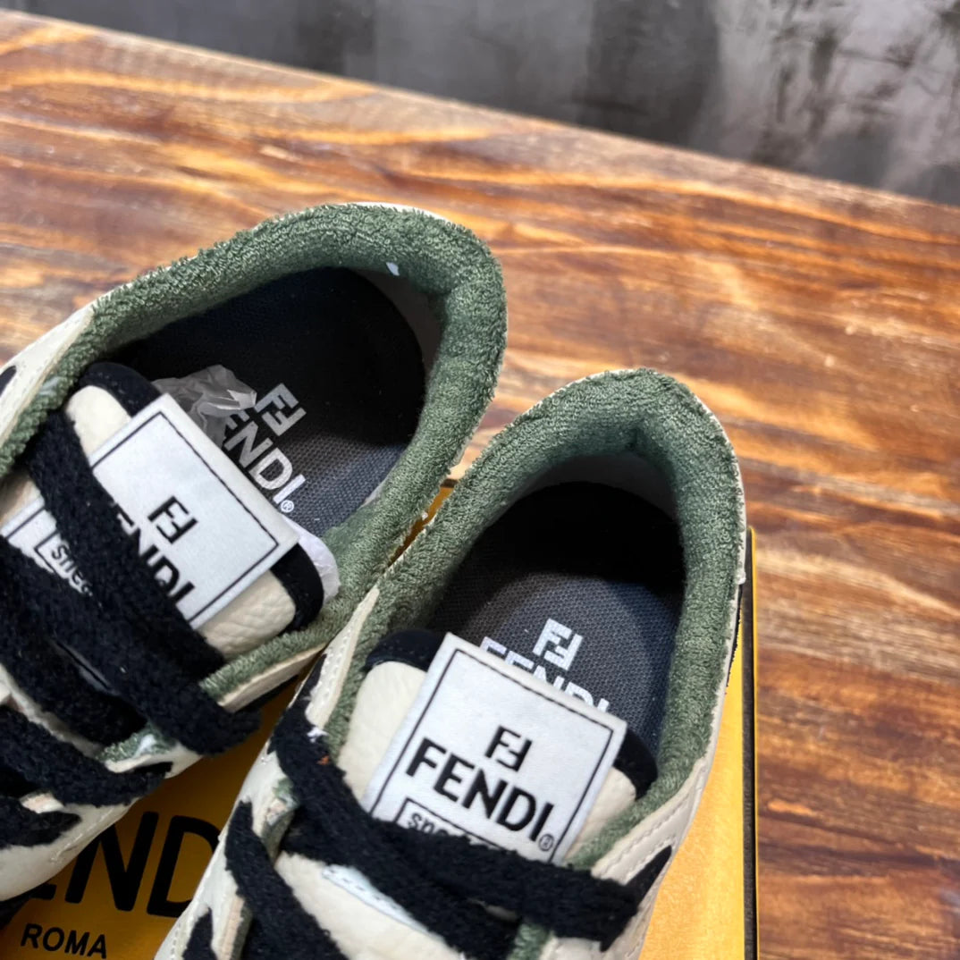 FENDI SNEAKER