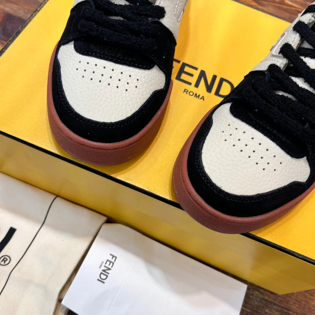 FENDI SNEAKER