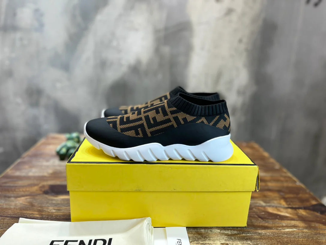 FENDI SNEAKER