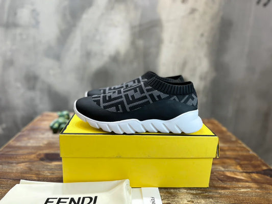 FENDI SNEAKER