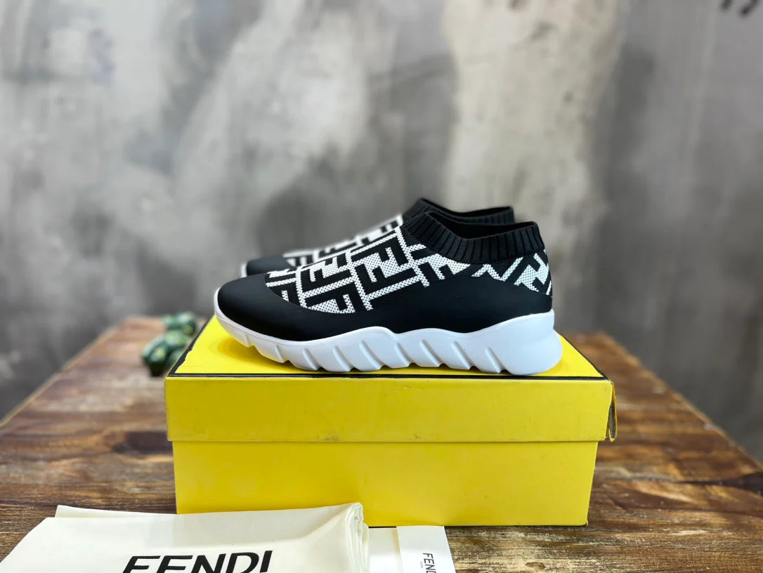 FENDI SNEAKER