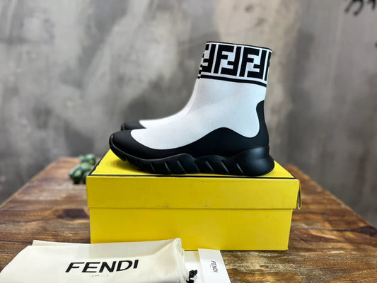 FENDI SNEAKER