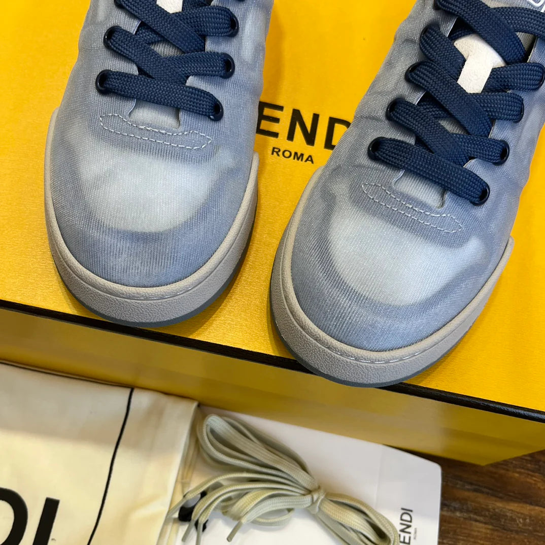 FENDI SNEAKER
