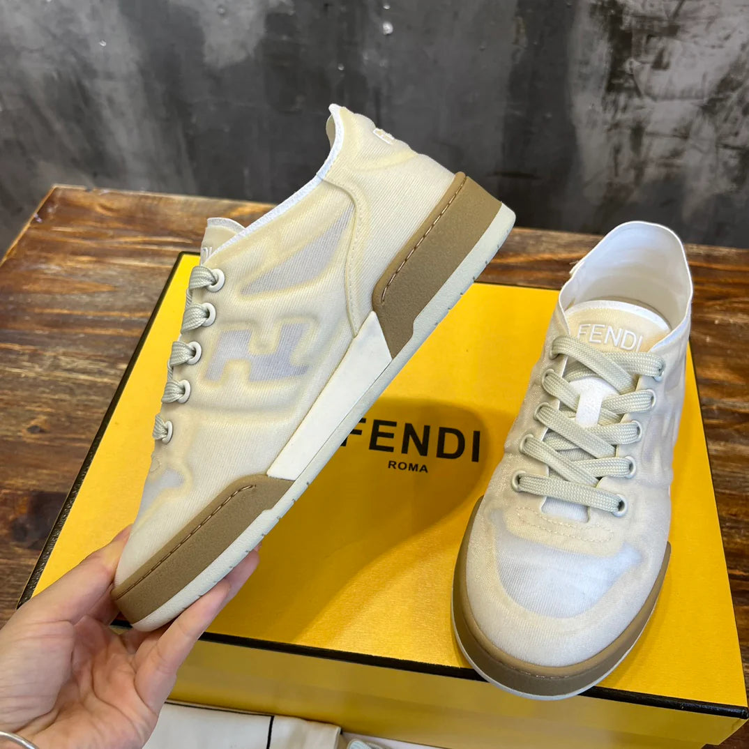 FENDI SNEAKER