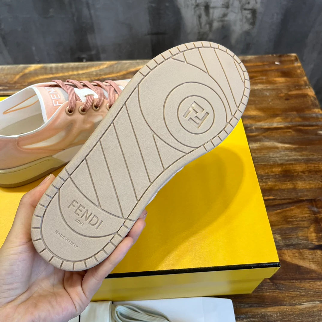FENDI SNEAKER