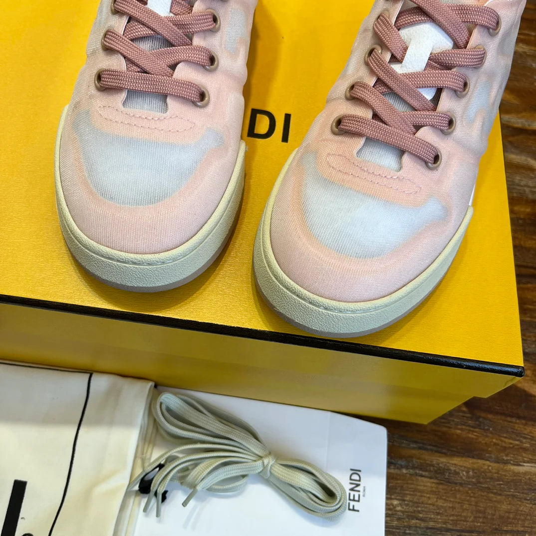 FENDI SNEAKER