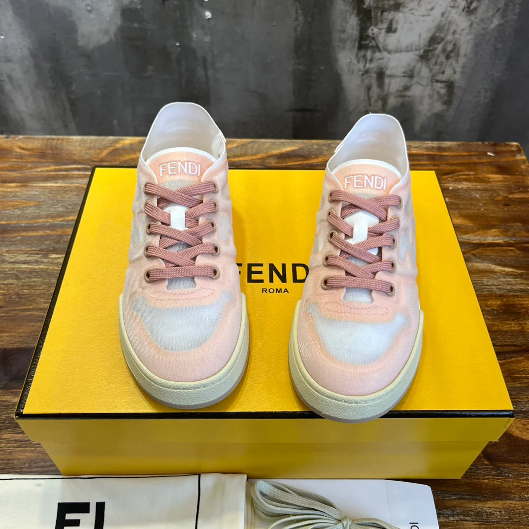 FENDI SNEAKER