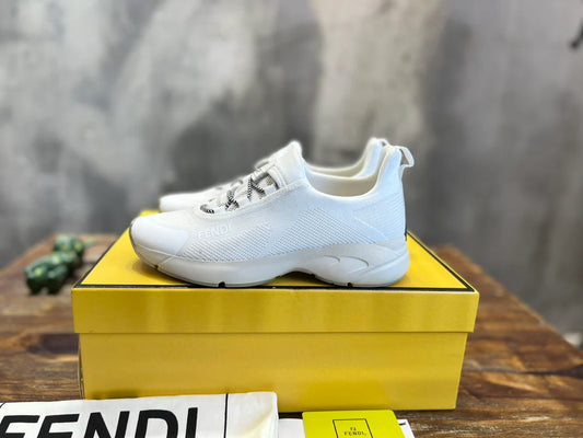 FENDI SNEAKER