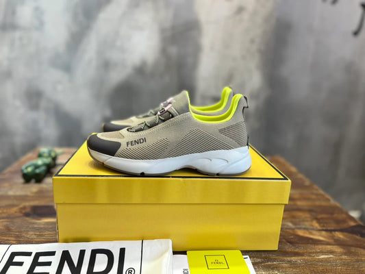 FENDI SNEAKER