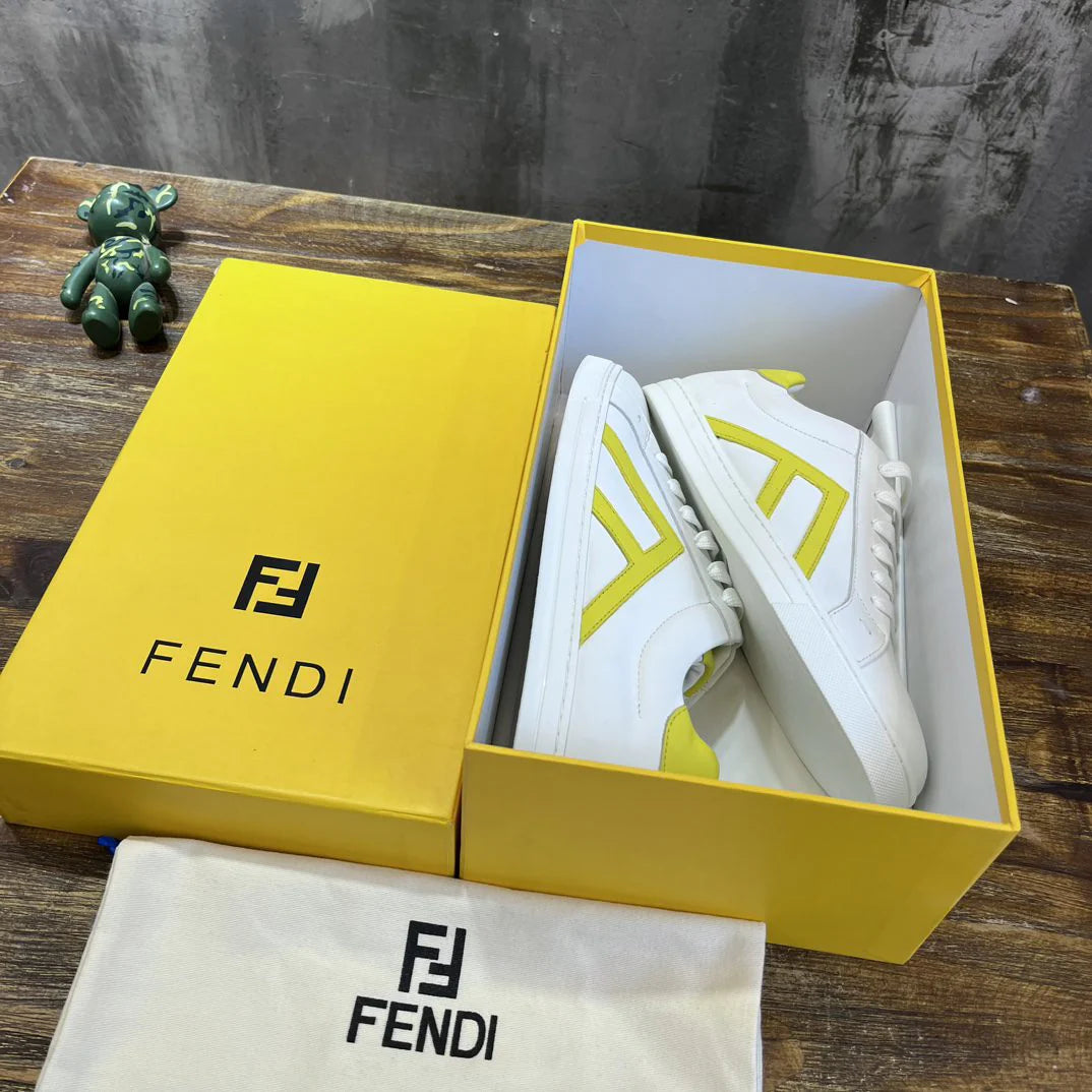 FENDI SNEAKER