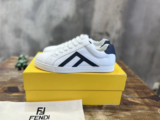 FENDI SNEAKER