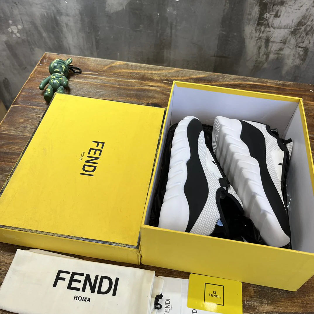 FENDI SNEAKER