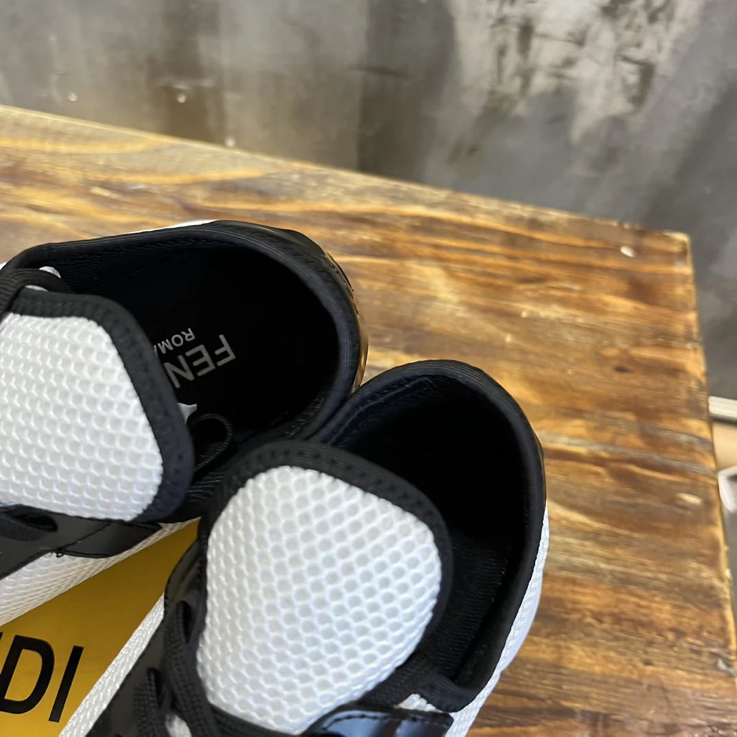 FENDI SNEAKER