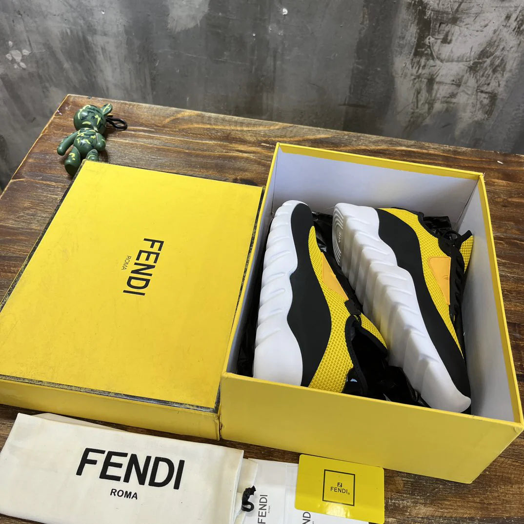 FENDI SNEAKER