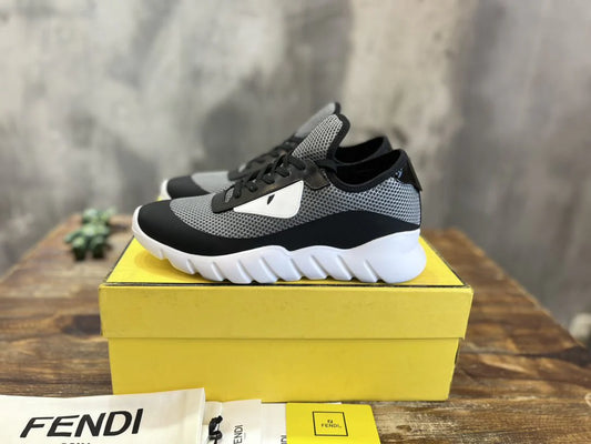 FENDI SNEAKER