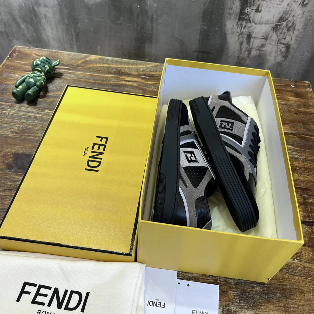 FENDI SNEAKER