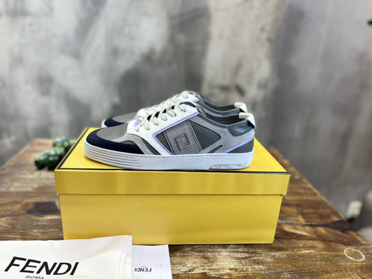 FENDI SNEAKER