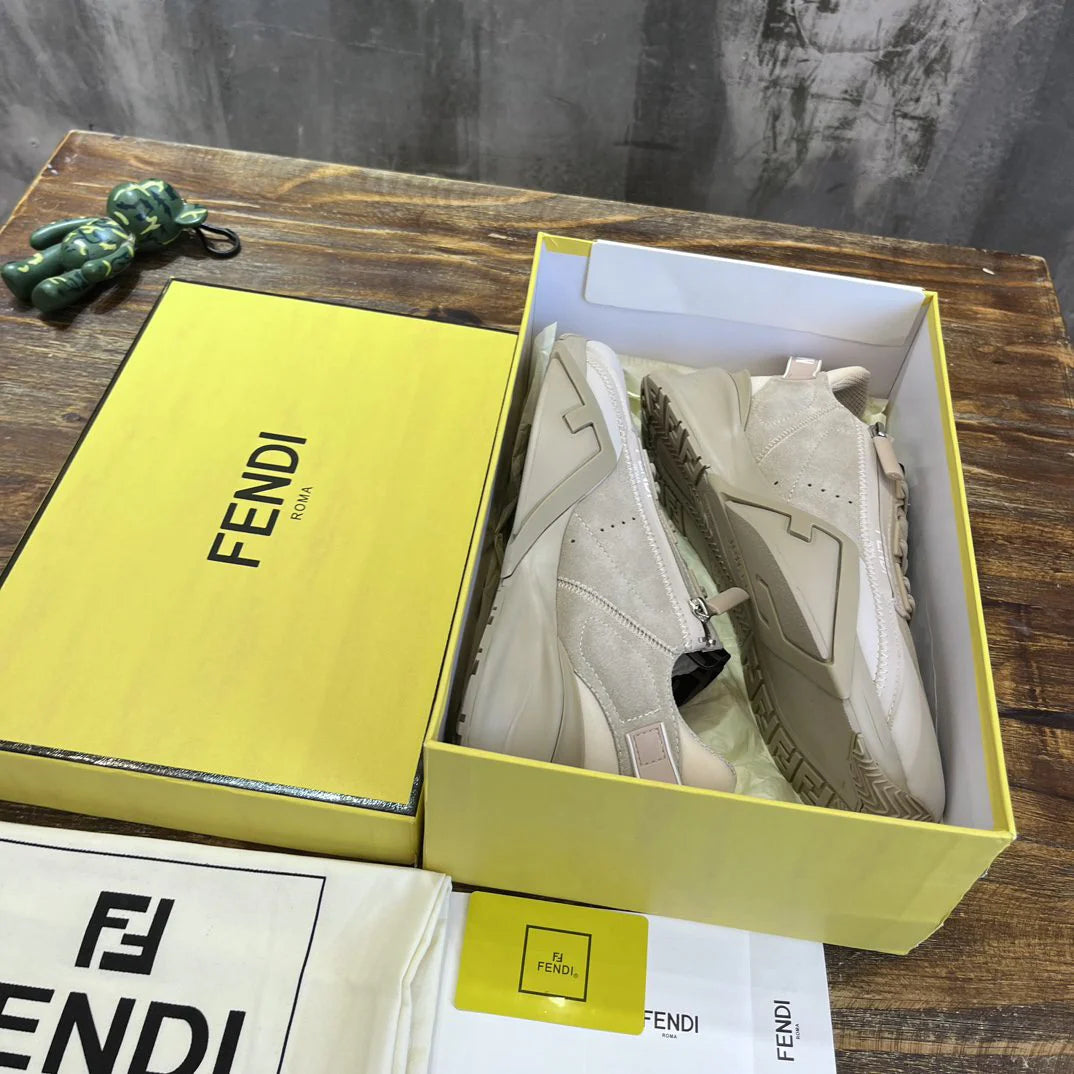 FENDI SNEAKER
