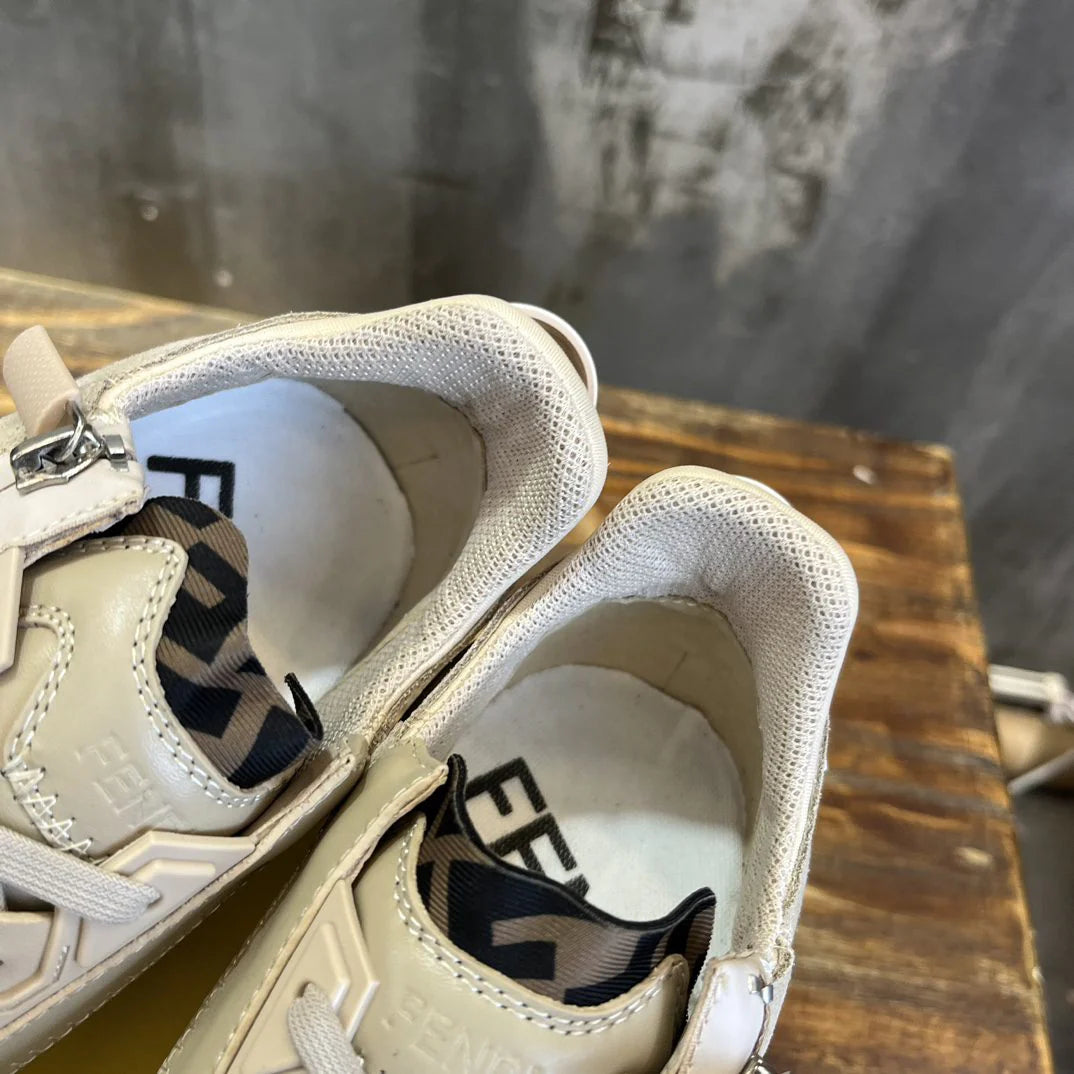 FENDI SNEAKER