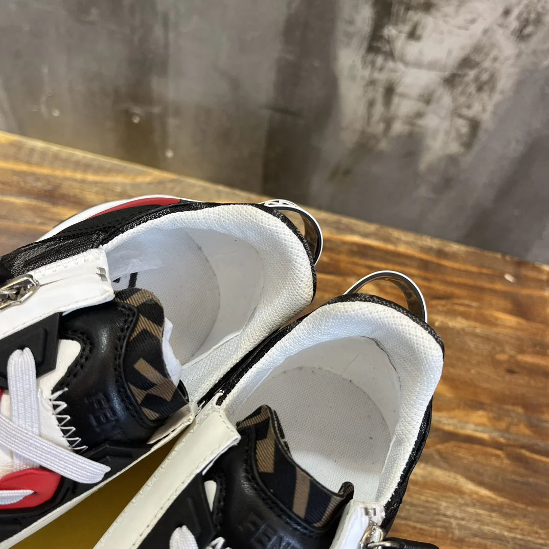 FENDI SNEAKER