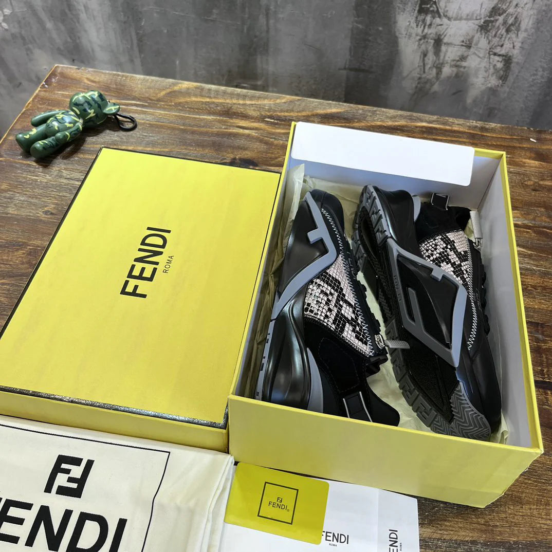 FENDI SNEAKER
