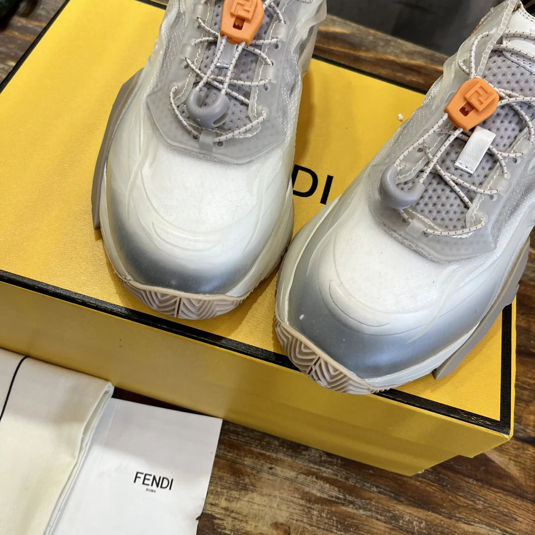 FENDI SNEAKER