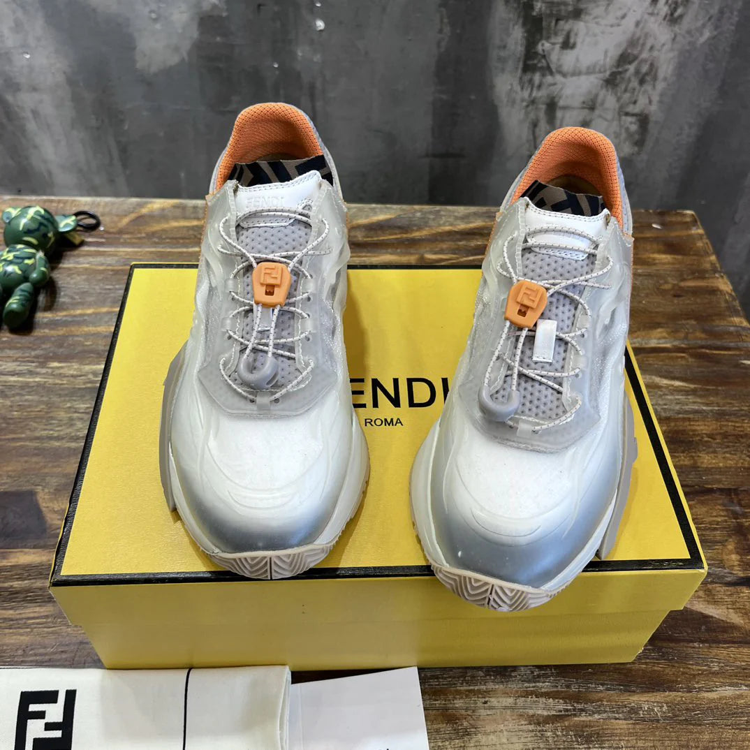FENDI SNEAKER
