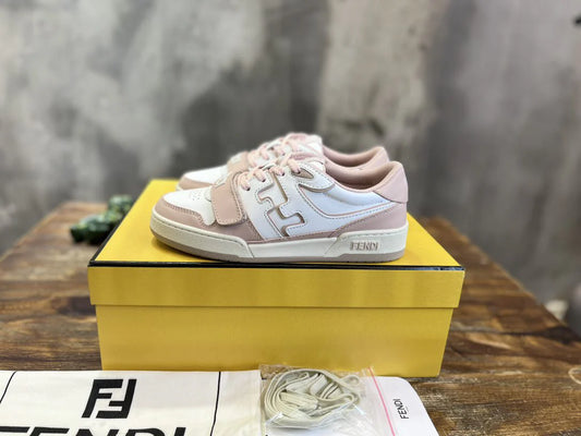 FENDI SNEAKER