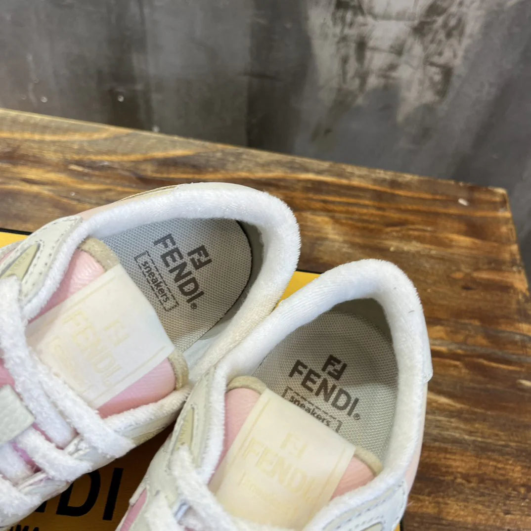 FENDI SNEAKER