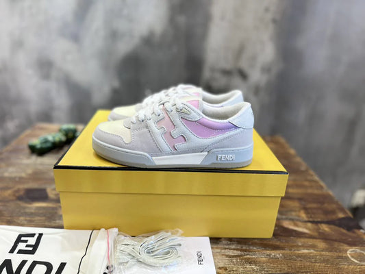 FENDI SNEAKER