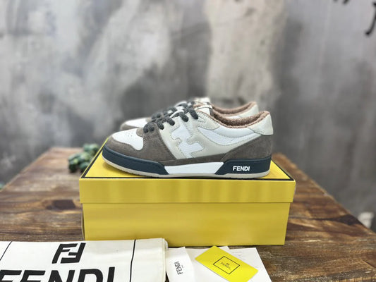 FENDI SNEAKER